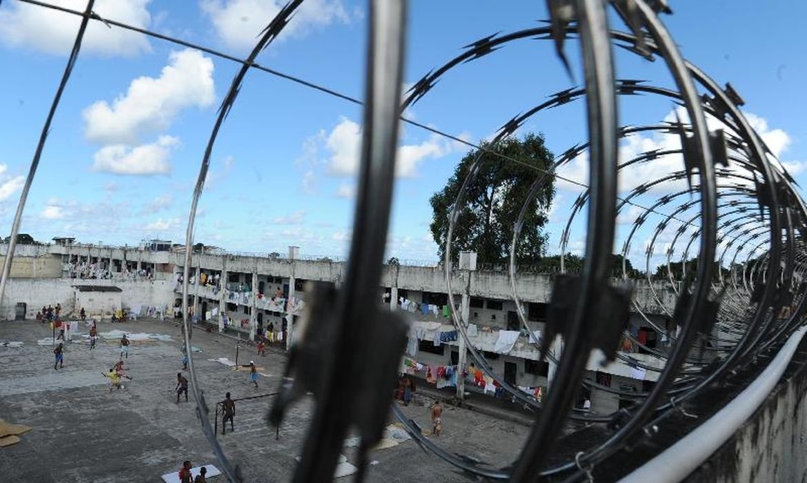 Ações em presídios buscam reduzir atuação de facções