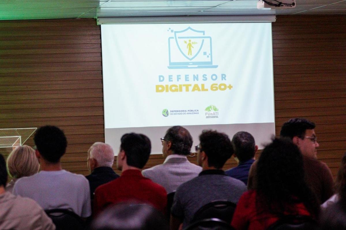 Curso para idosos aborda IA e segurança digital