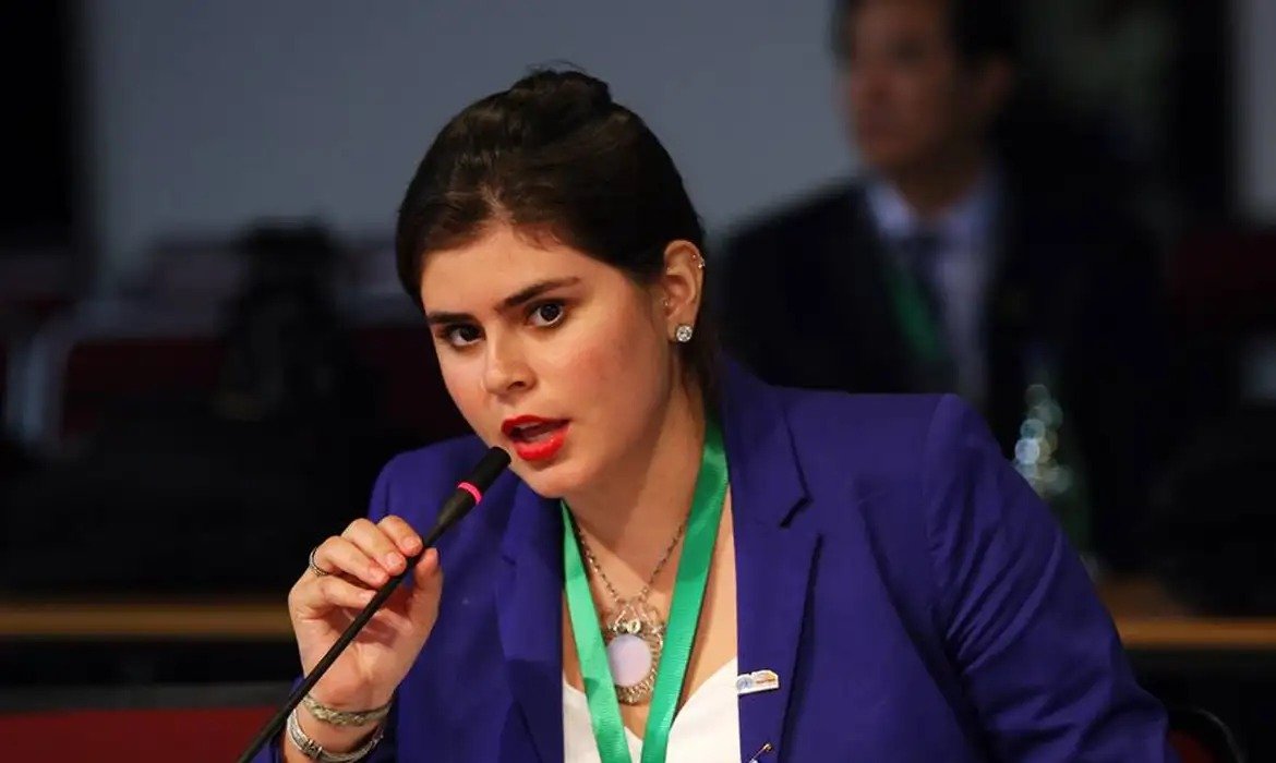 Brasileira cobra oportunidades para jovens na COP17