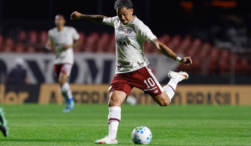 Arboleda marcou no empate do São Paulo com Bolívar