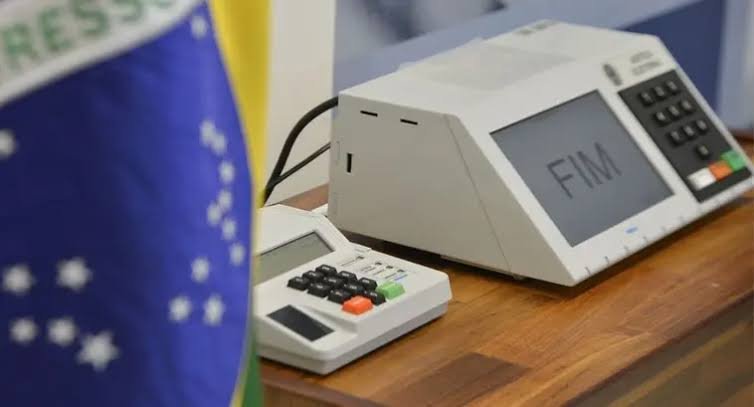 TSE cria estratégia contra impactos da IA nas eleições 2026