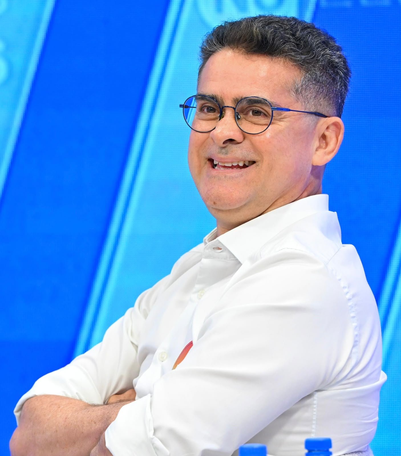 David e Maria do Carmo travam confronto sobre saúde na TV Norte