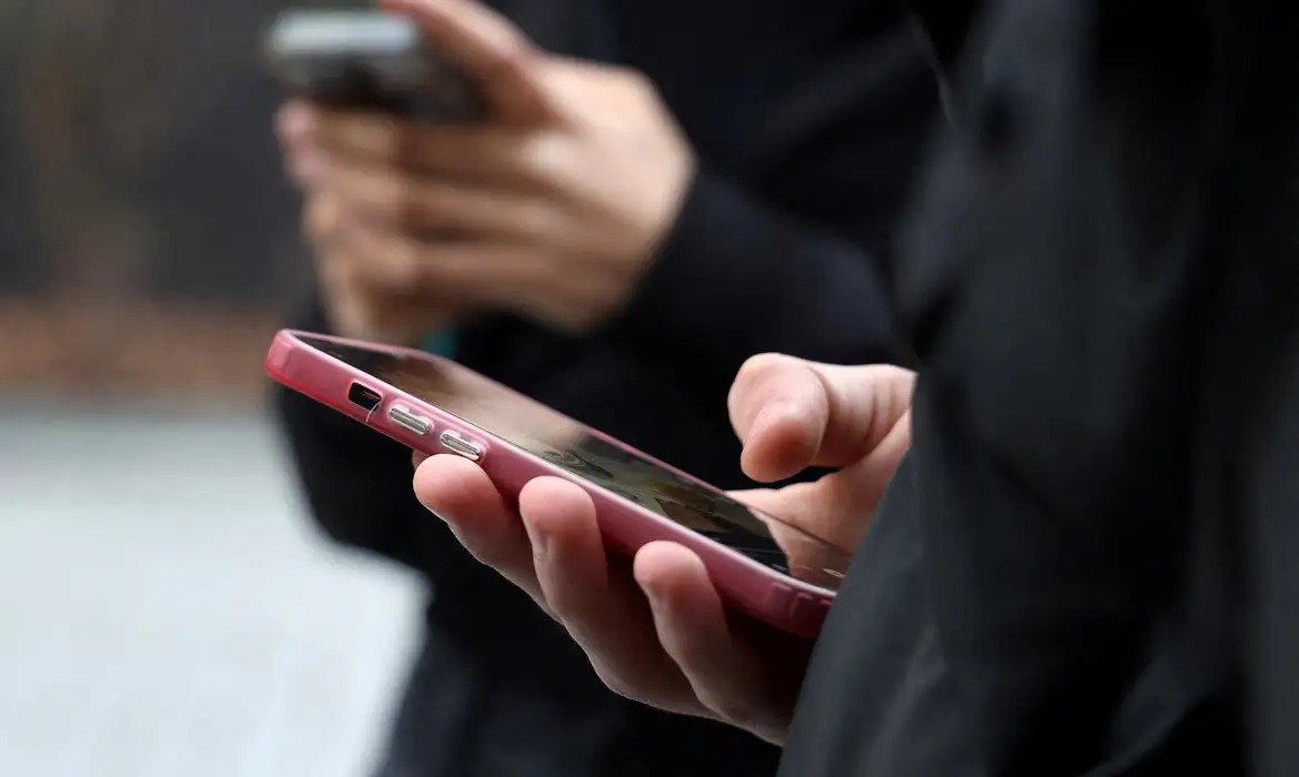 STF recebe pedido para manter internet móvel na votação